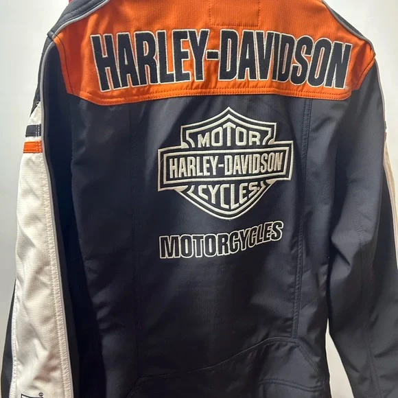 Brand new without tags women's Harley Jacket - Picture 4 of 4